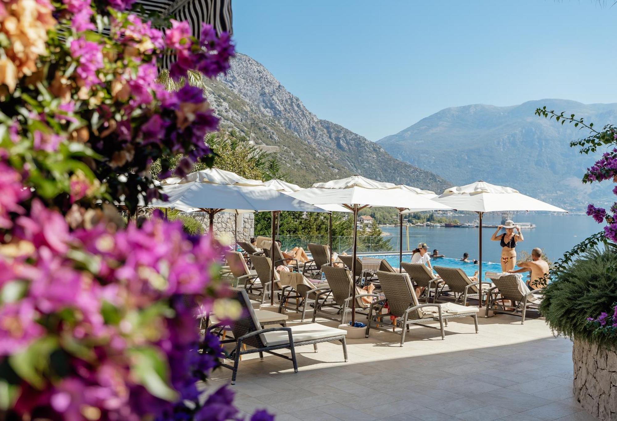 Bellezza Resort & Spa Kotor Exterior foto
