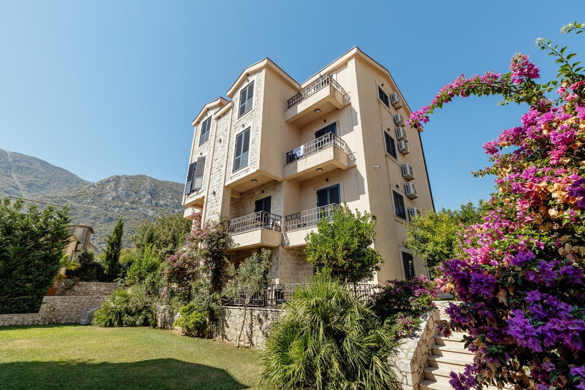 Bellezza Resort & Spa Kotor Exterior foto